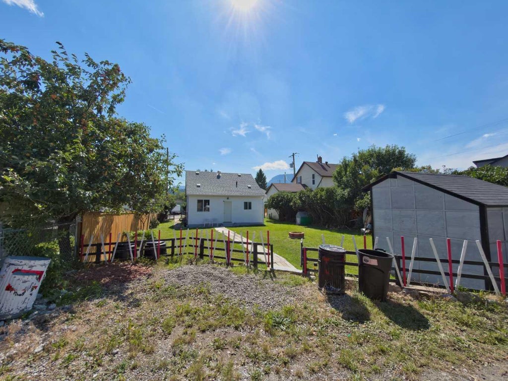 Photo of 8005 19 Avenue, Coleman, AB T0K 0M0 (MLS # A2341849)