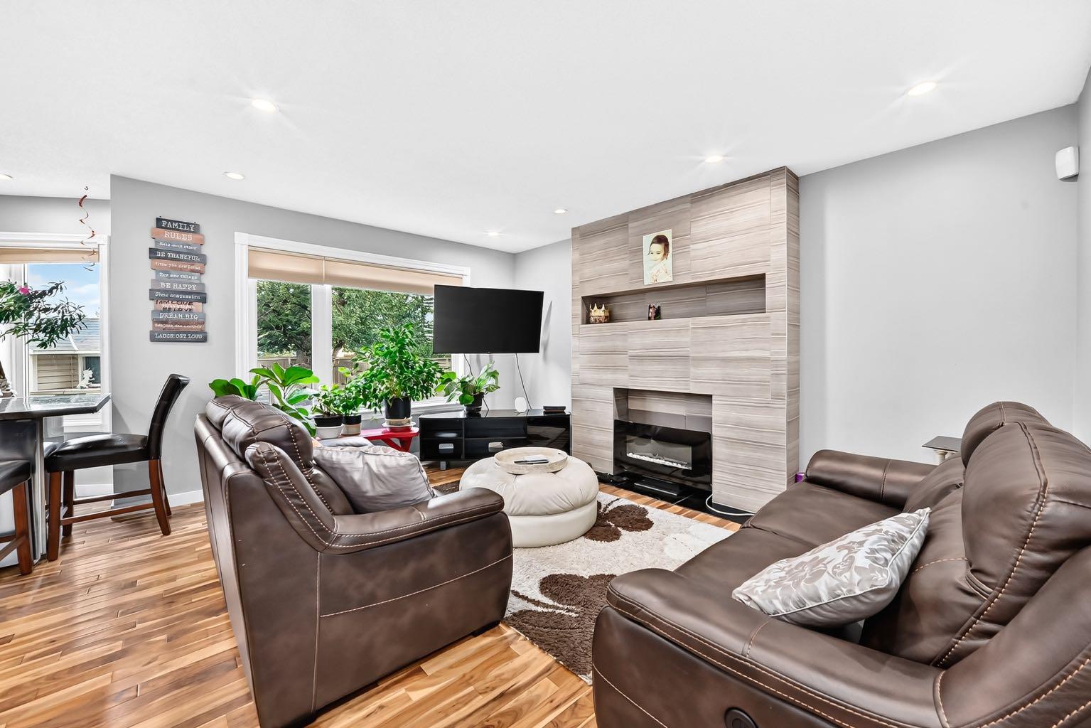 139 Hawkville Close NW