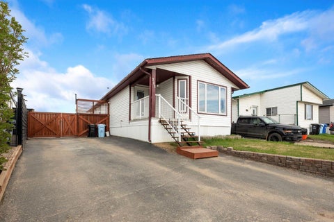 Photo of 212 Gregoire Crescent, Fort McMurray, AB T9H 2L4 (MLS # A2314375)
