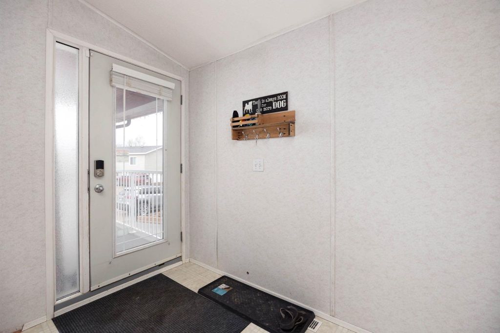 Photo of 212 Gregoire Crescent, Fort McMurray, AB T9H 2L4 (MLS # A2314375)