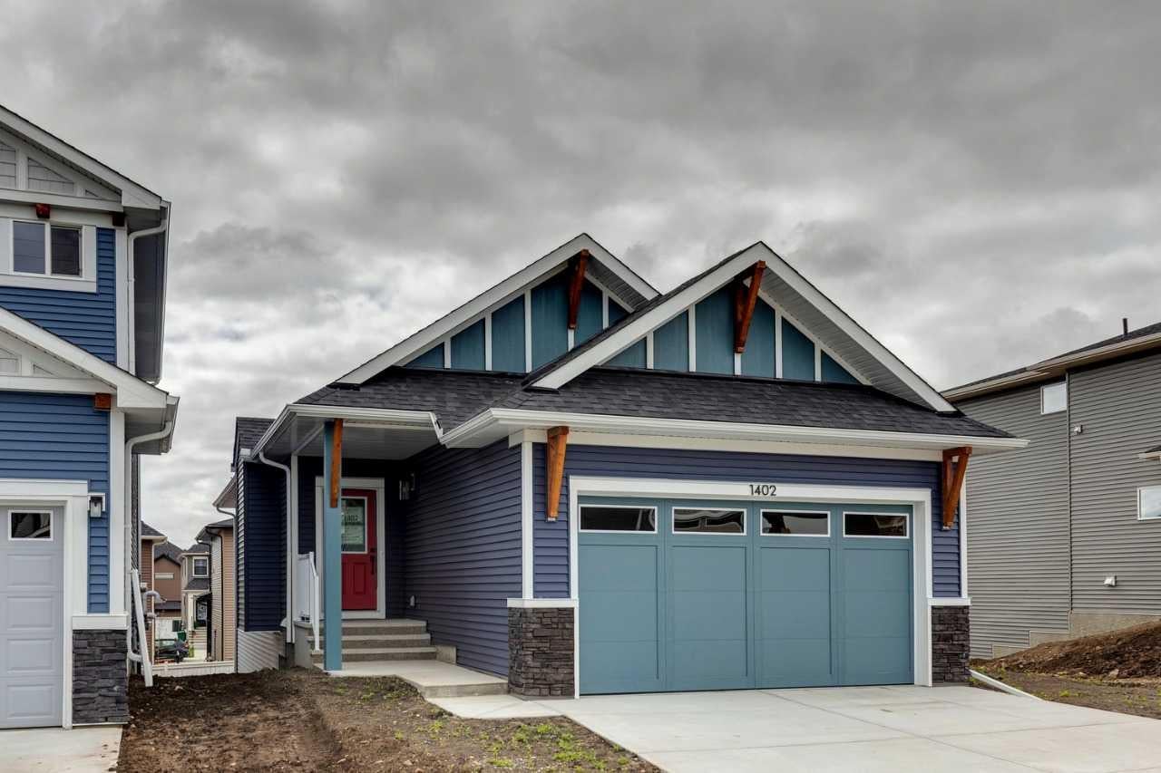 1402 Bayview Crescent SW