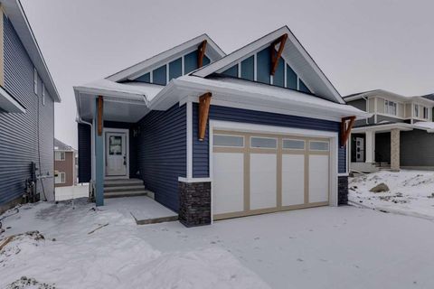 1402 Bayview Crescent SW Airdrie AB T4B 5N9