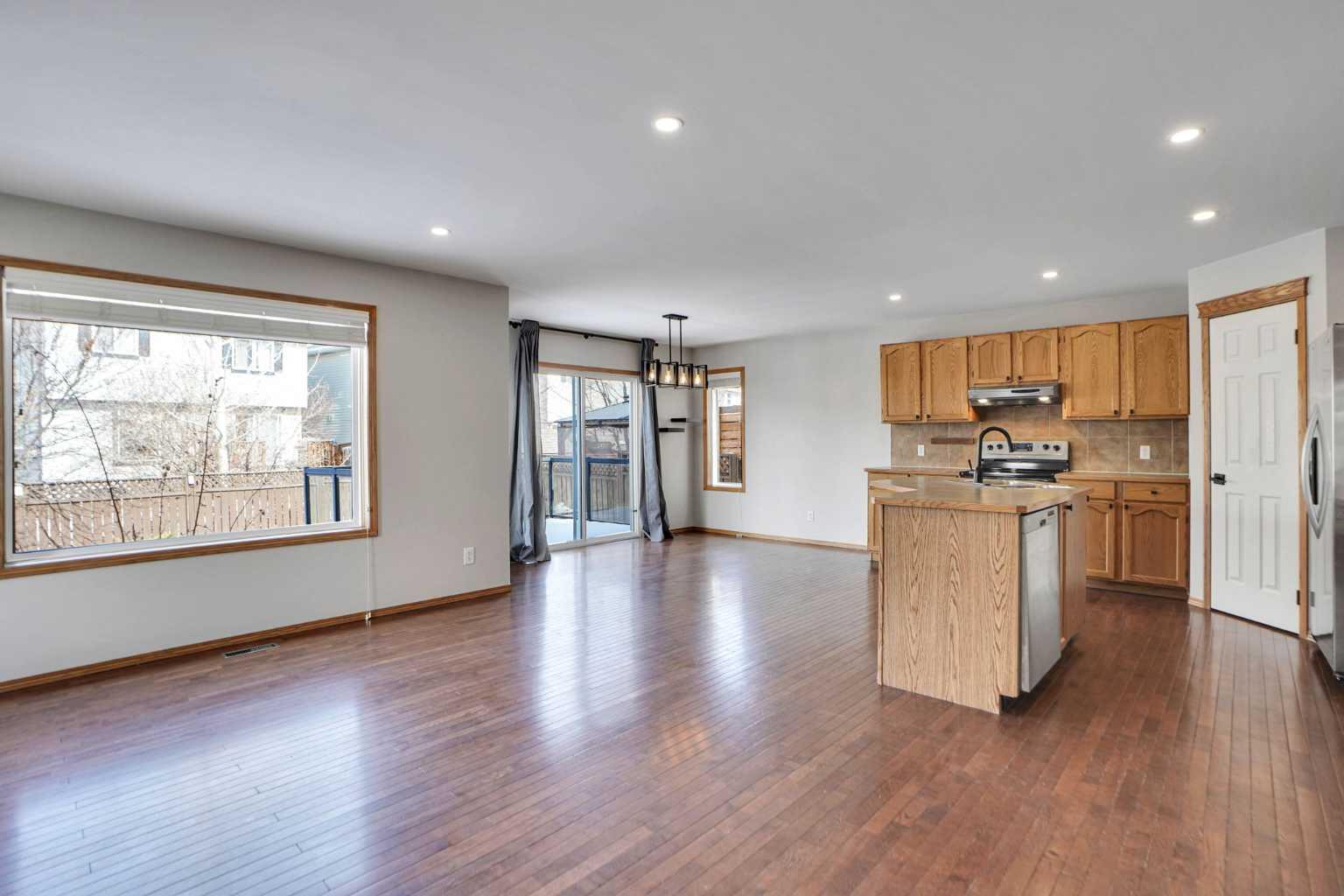 221 Tuscany Meadows Heights NW