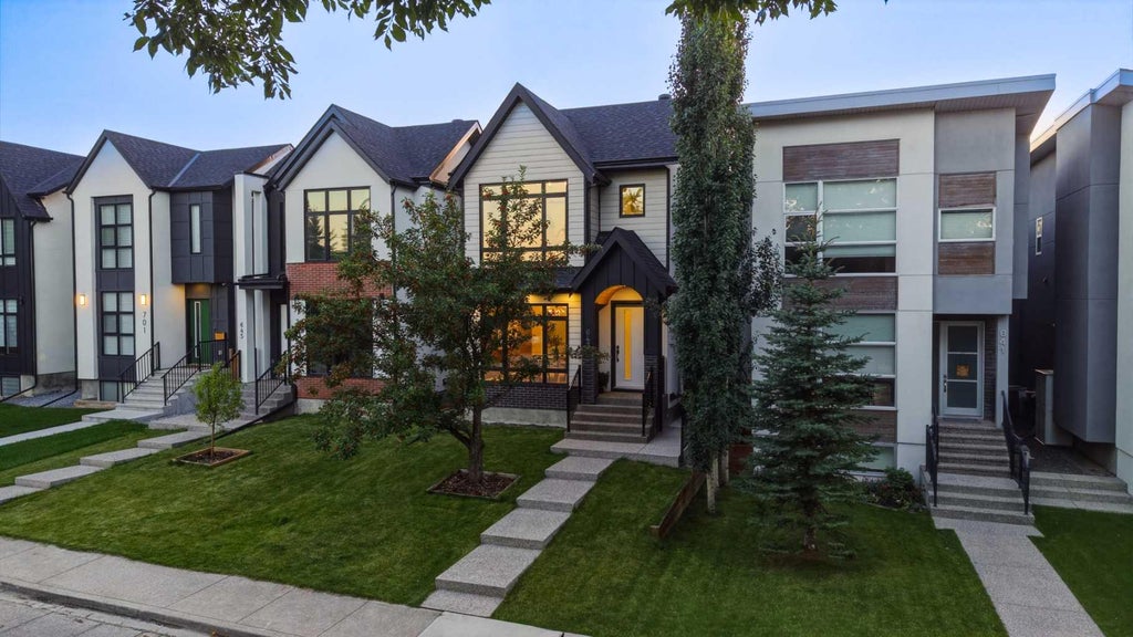 Photo of 643 36 Street SW, Calgary, AB T3C 1R1 (MLS # A2339839)