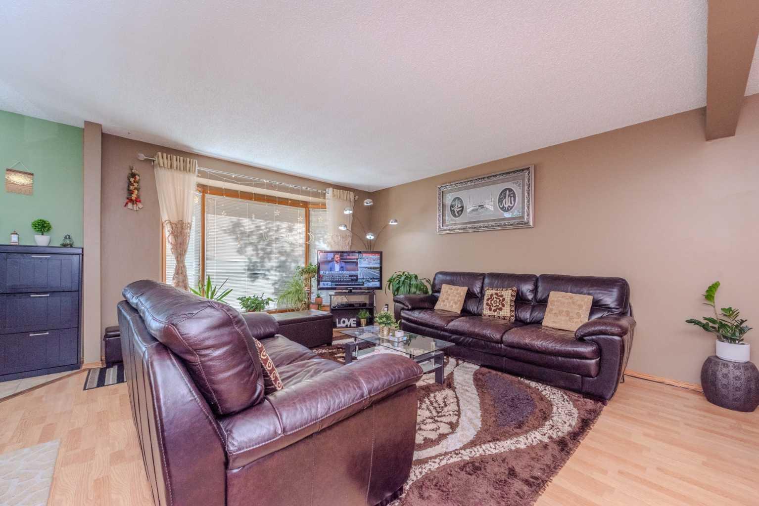 78 Queen Anne Close SE