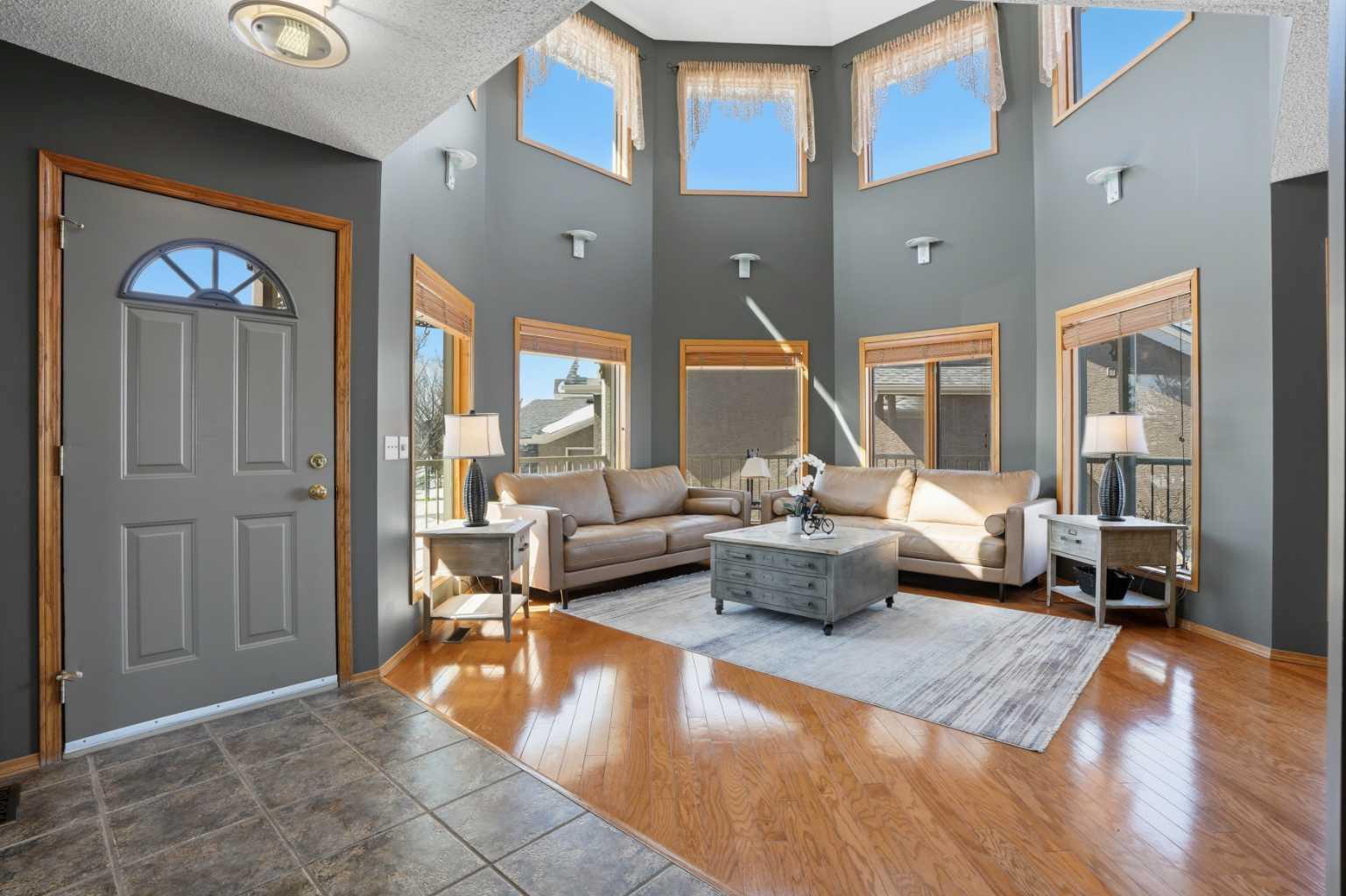 131 Edgebrook Circle NW