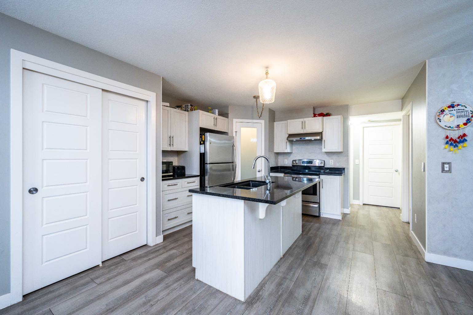 2781 Chinook Winds Drive SW 4103