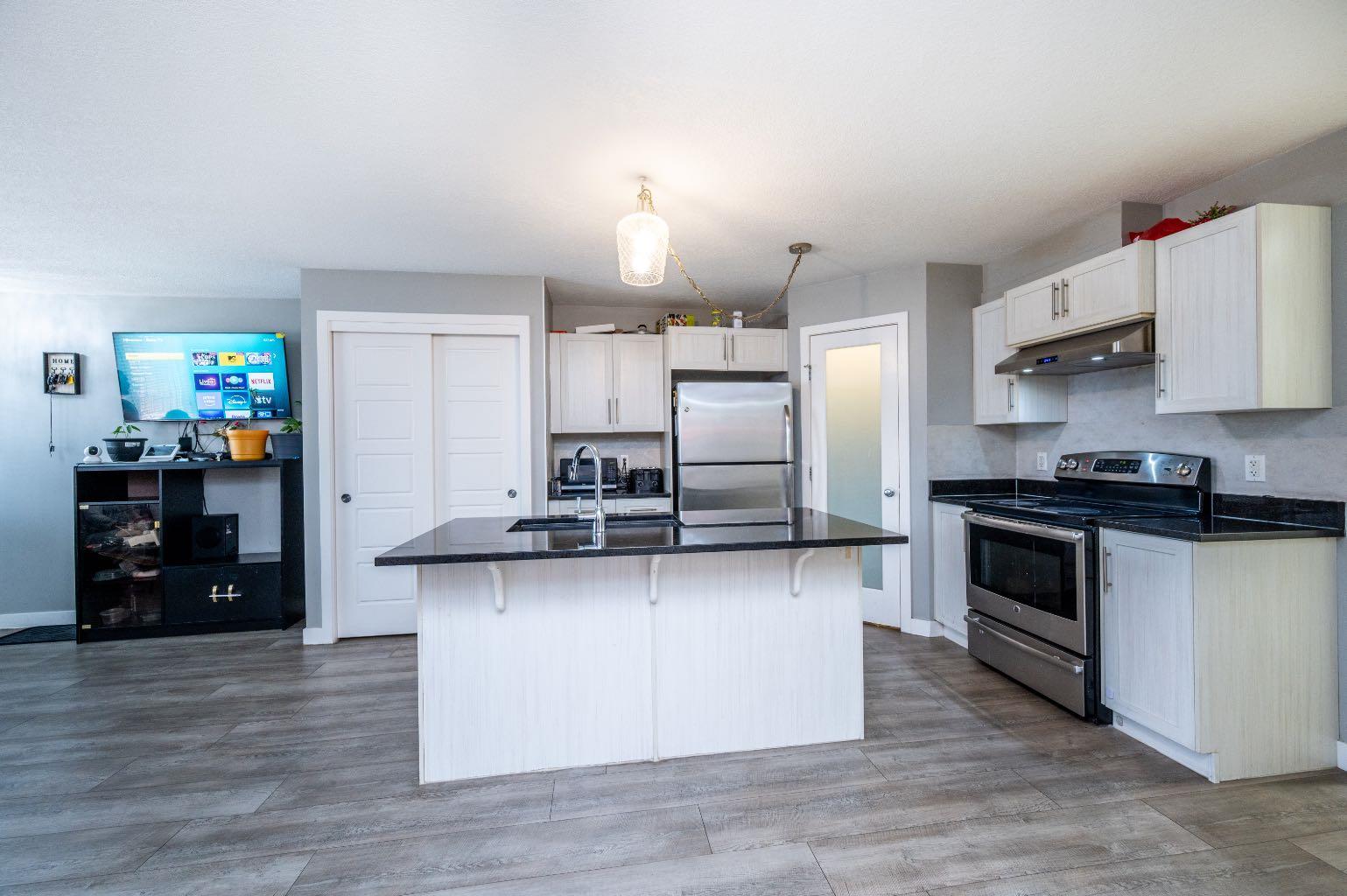 2781 Chinook Winds Drive SW 4103