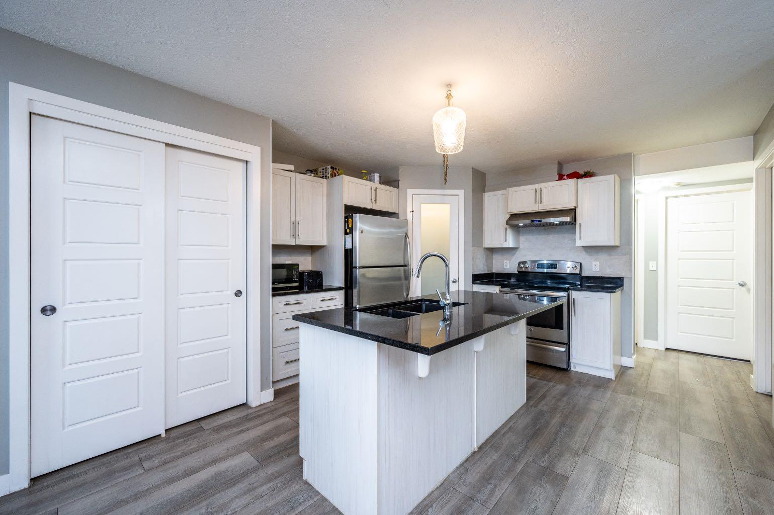 2781 Chinook Winds Drive SW 4103