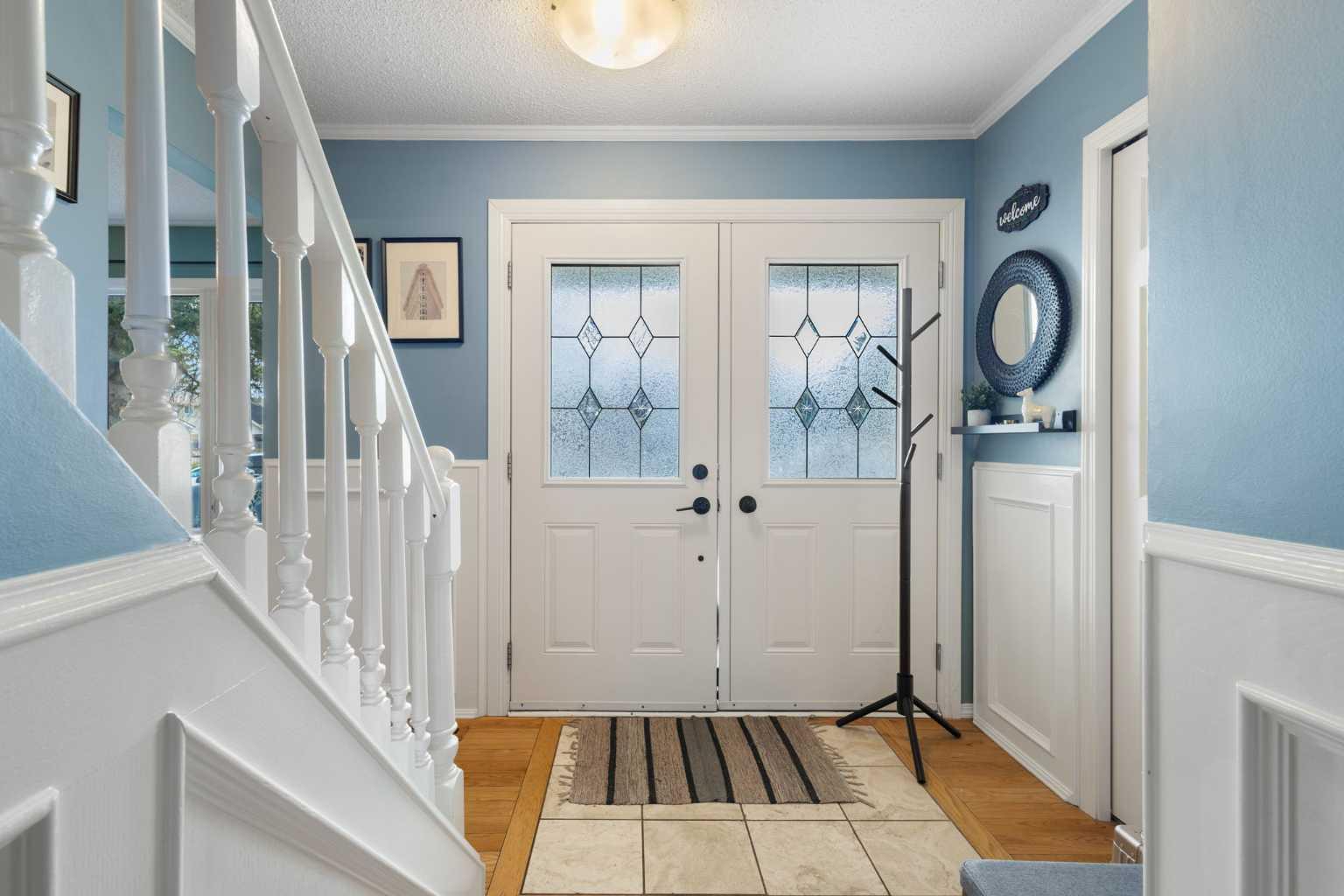 16 Midridge Gardens SE