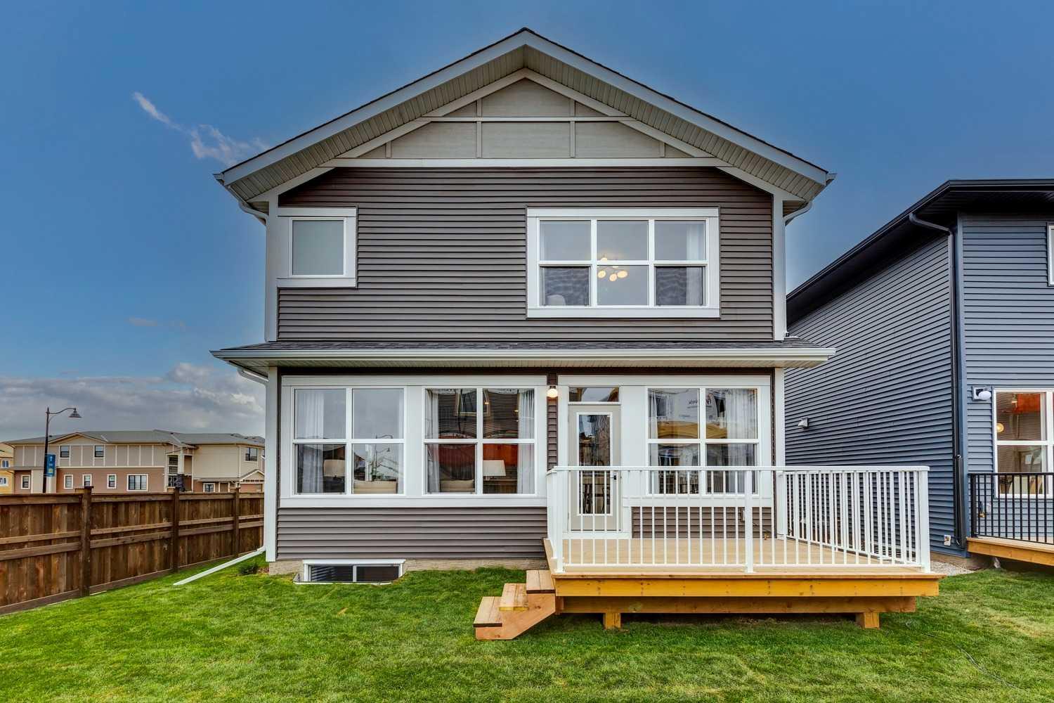 297 Homestead Terrace NE