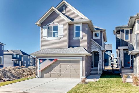 Photo of 105 Corner Glen Green NE, Calgary, AB T3N 2P7 (MLS # A2266351)
