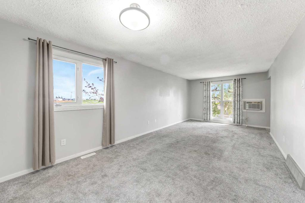 Photo of 5219 57 Street #8, Lloydminster, AB T9V 0V4 (MLS # A2324021)