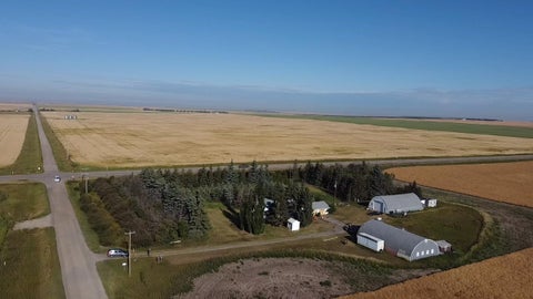 Photo of 243074 TWP RD 174, Rural Vulcan County, AB T0L 2B0 (MLS # A2350969)