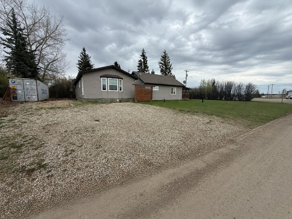 Photo of 10104 103 Street, Hythe, AB T0H 2C0 (MLS # A2311068)