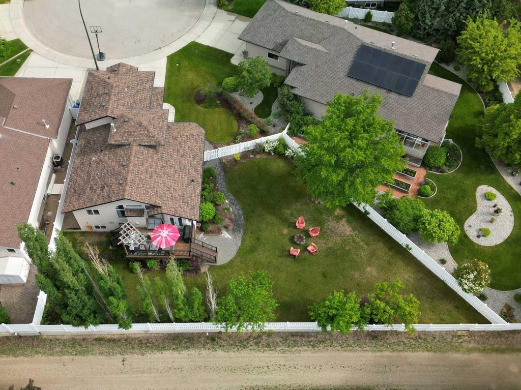 Photo of 156 Aubrey Close, Red Deer, AB T4R 3B8 (MLS # A2321415)
