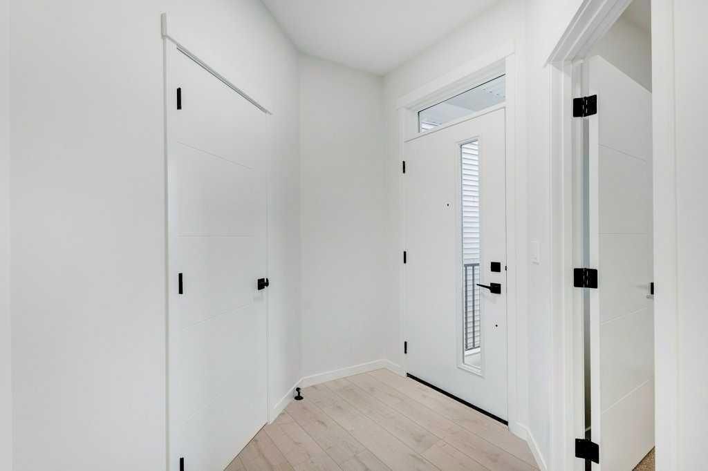 Photo of 370 Corner Glen Way NE, Calgary, AB T3N 2P1 (MLS # A2293393)