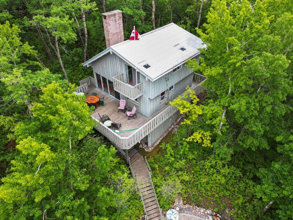 Photo of 5 Shady Drive, Rochon Sands, AB T0C 3B0 (MLS # A2314339)