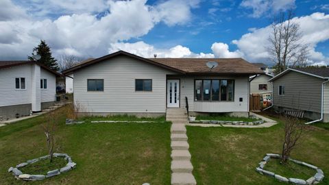 Photo of 6 Hillside Avenue, Swan Hills, AB T0G 2C0 (MLS # A2331779)