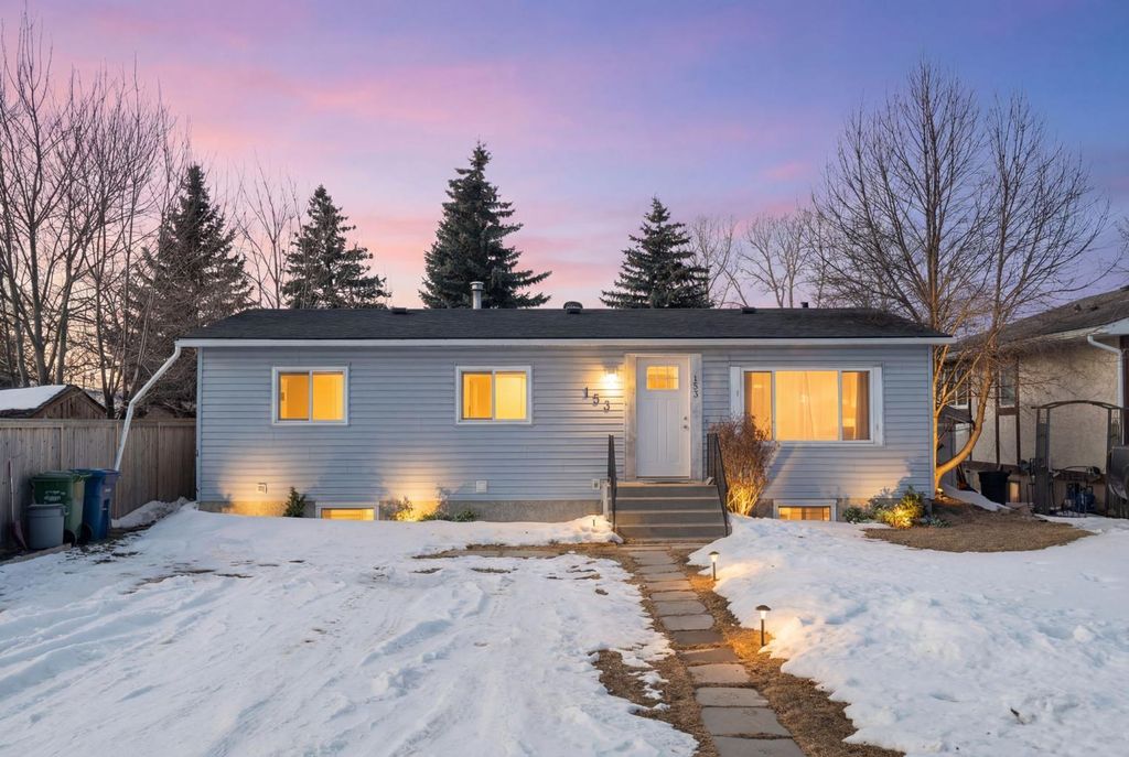 Photo of 153 Big Hill Place SE, Airdrie, AB T4A 1P9 (MLS # A2287949)