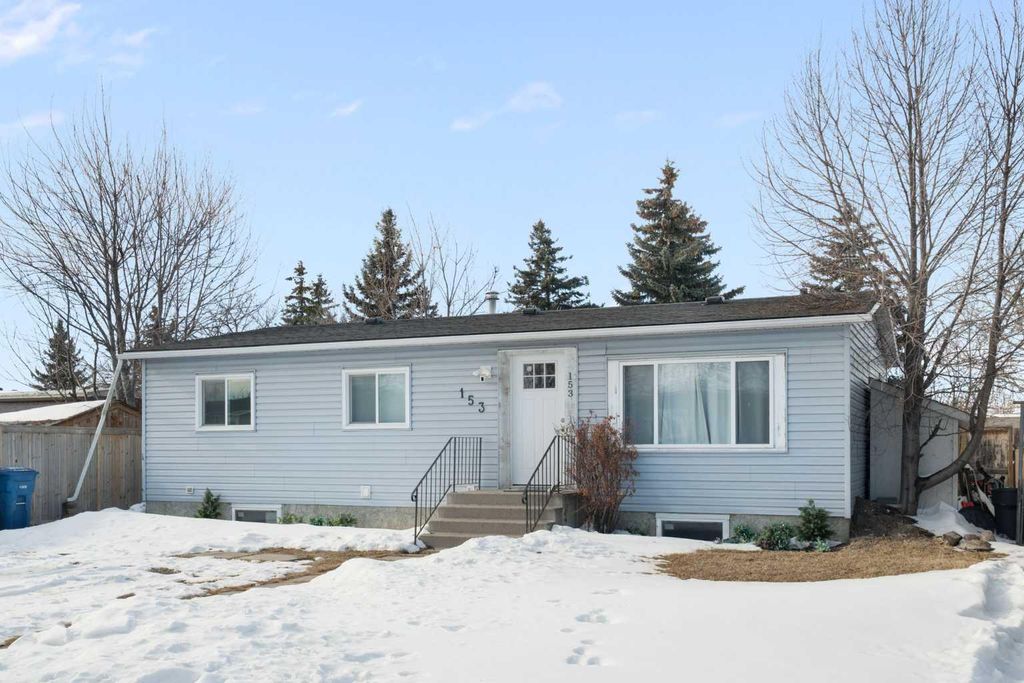 Photo of 153 Big Hill Place SE, Airdrie, AB T4A 1P9 (MLS # A2287949)