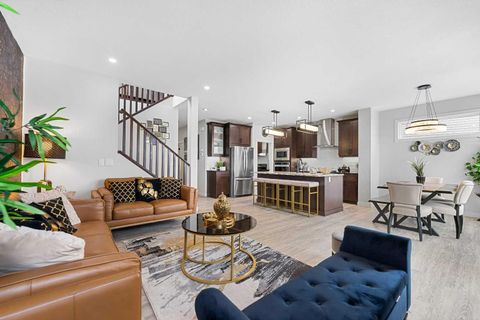 Photo of 43 Homestead Close NE, Calgary, AB T3J 2H2 (MLS # A2251121) Photo of 43 Homestead Close NE, Calgary, AB T3J 2H2 (MLS # A2251121)