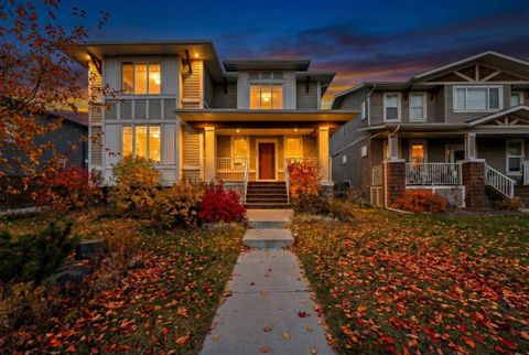 Photo of 161 Rainbow Falls Glen, Chestermere, AB T1X 0S5 (MLS # A2273175)