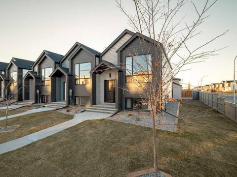 Photo of 3012 47 Street S, Lethbridge, AB T1K 8L5 (MLS # A2343028)