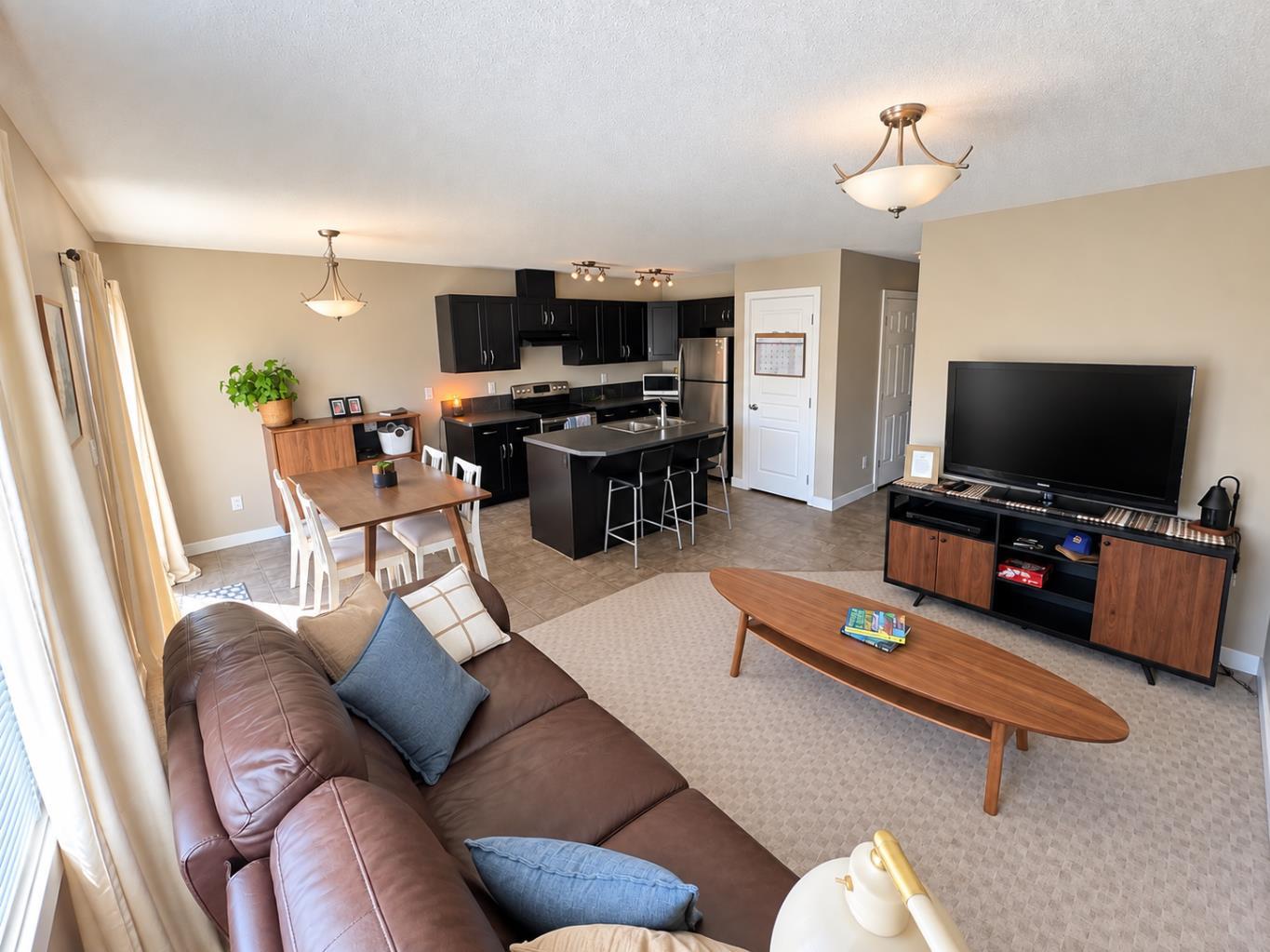 205 Silkstone Road W 8