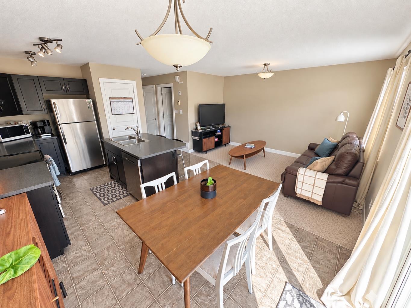 205 Silkstone Road W 8