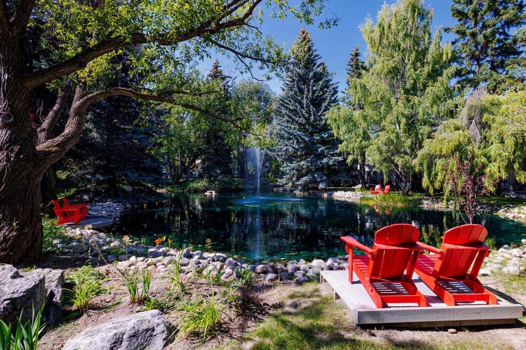 Photo of 4037 42 Street NW #238, Calgary, AB T3A 2M9 (MLS # A2320831)