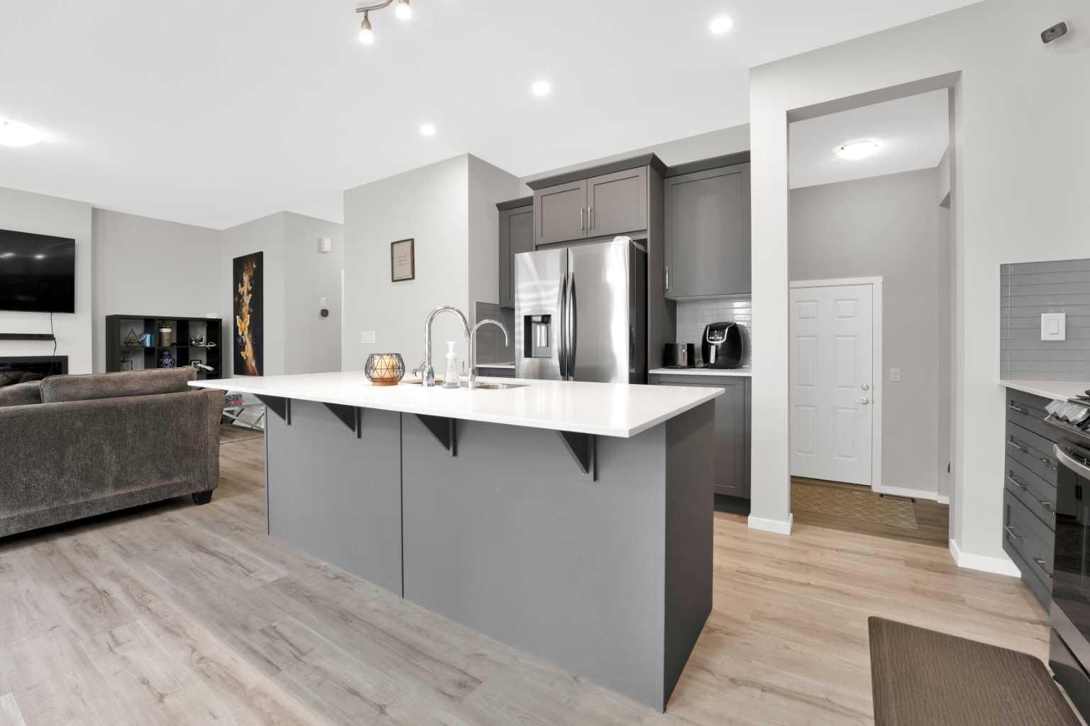 14 Yorkstone Manor SW
