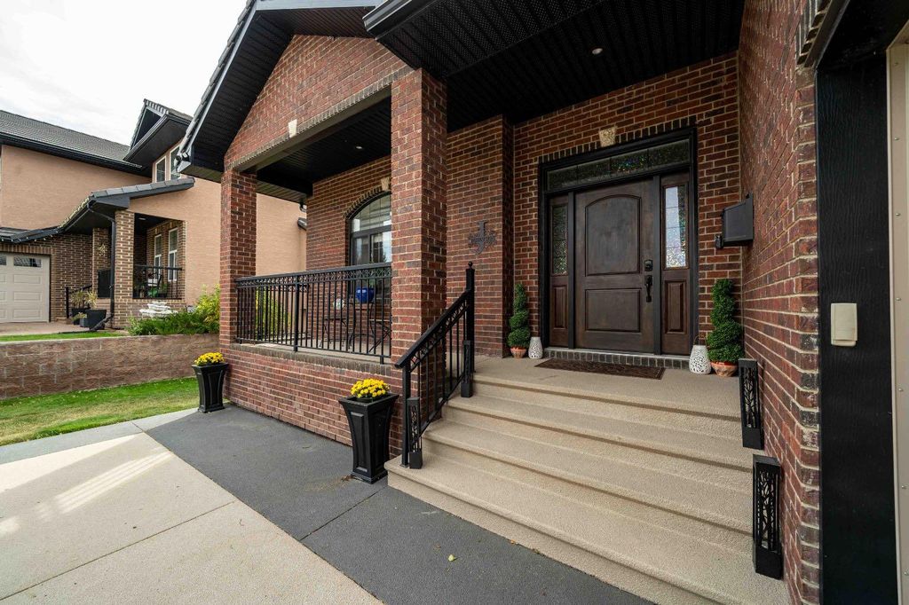 Photo of 27 Desert Blume Gate, Desert Blume, AB T1A 0A4 (MLS # A2291734)