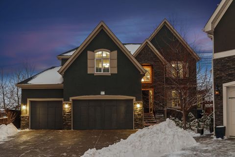 23 Aspen Vista Way SW Calgary AB T3H 0Y7