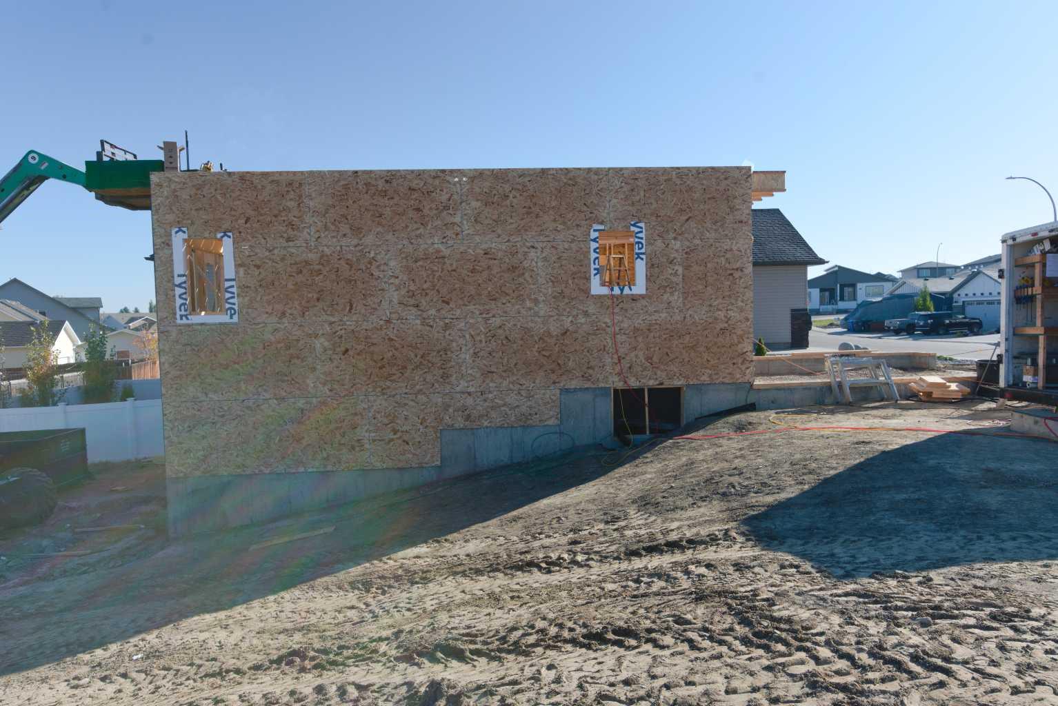 74 Sunwood Crescent SW