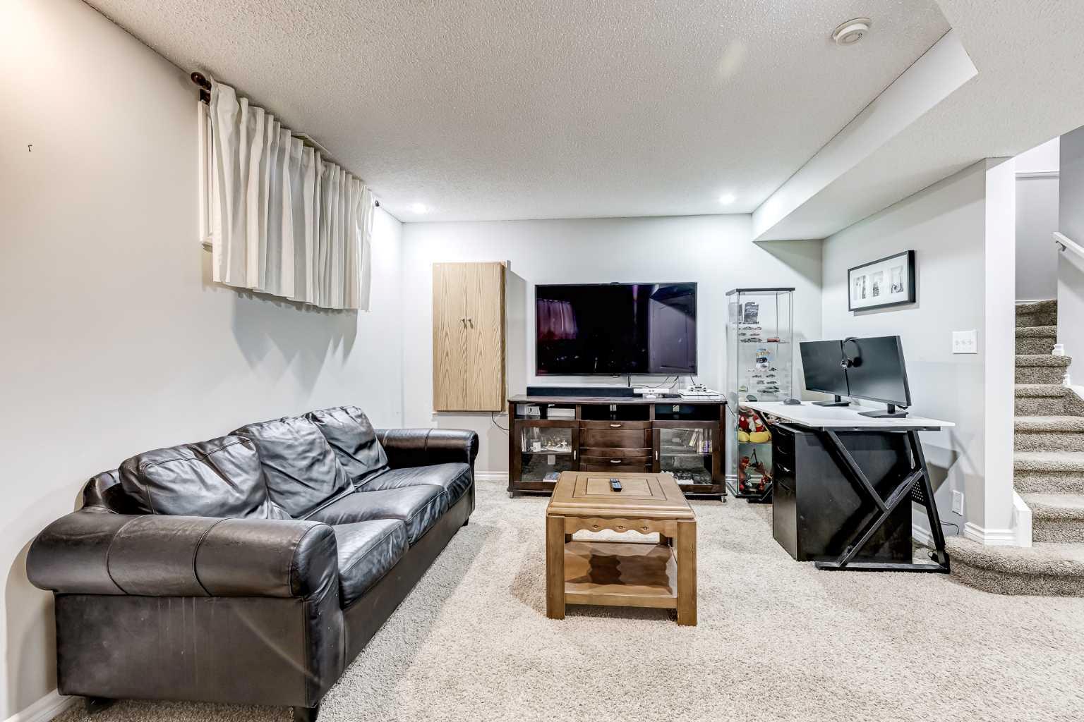 72 Saddleback Way NE