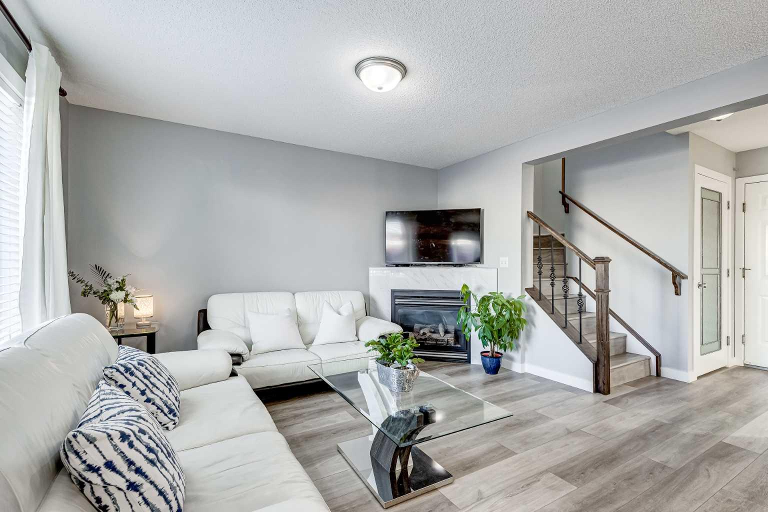 72 Saddleback Way NE