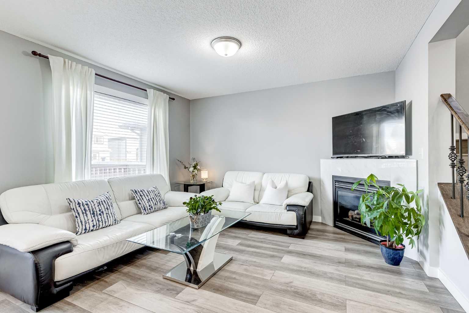 72 Saddleback Way NE