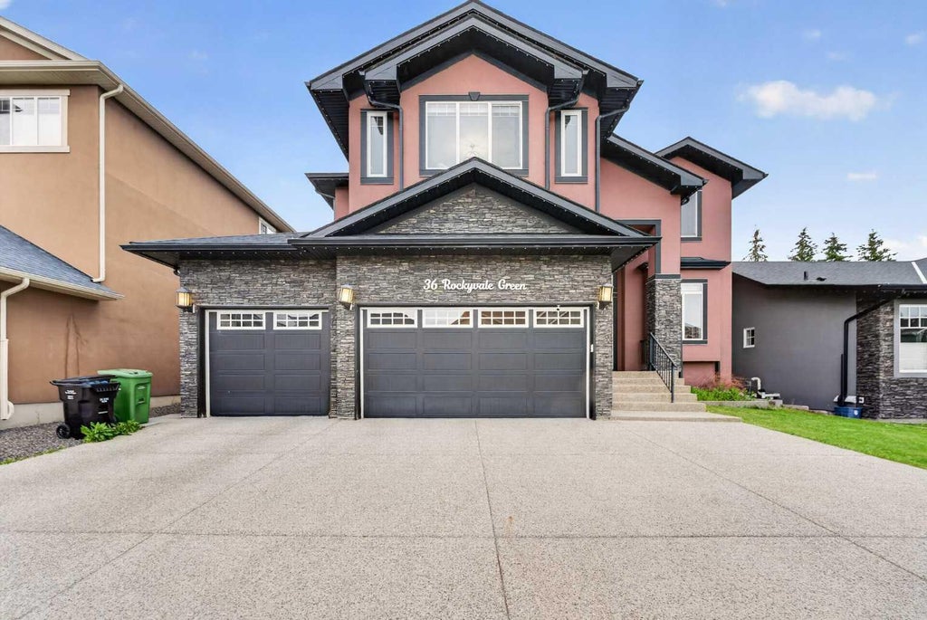 Photo of 36 Rockyvale Green NW, Calgary, AB T3G 0E3 (MLS # A2354800)