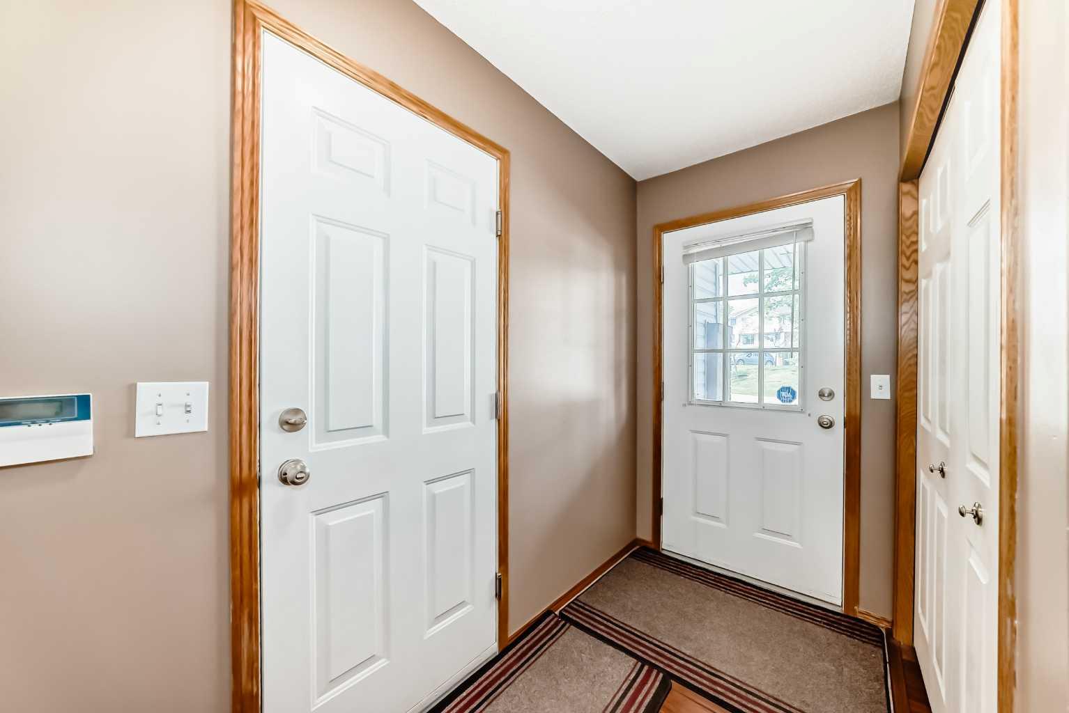 270 Rocky Ridge Court NW