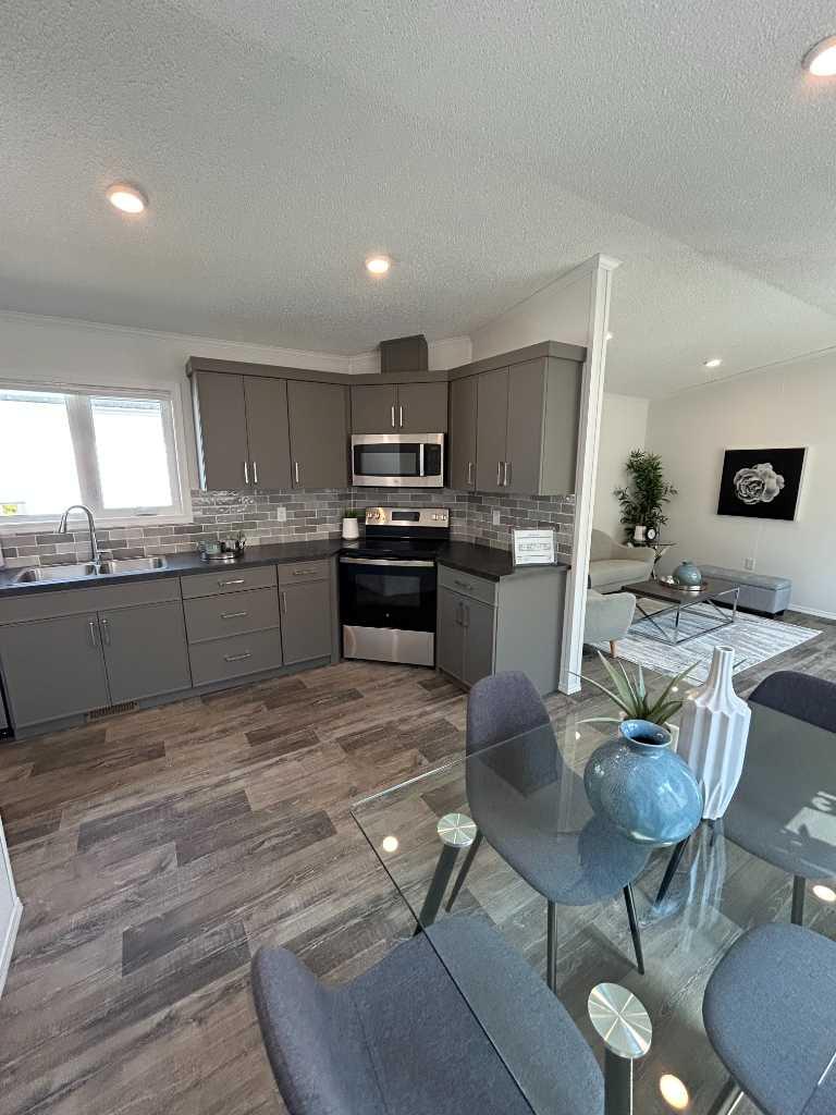 140 Caouette Crescent