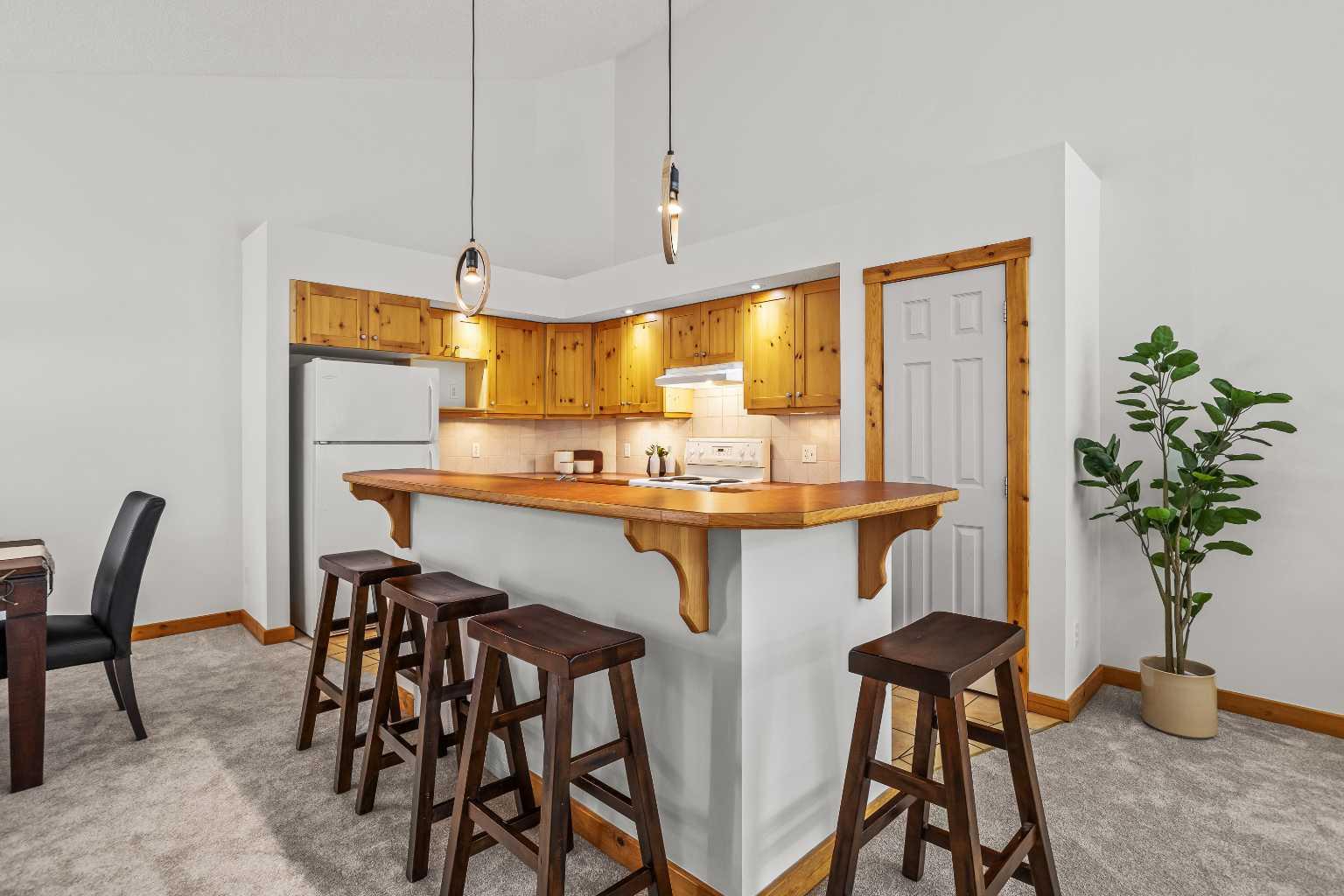 833 7th Street 4