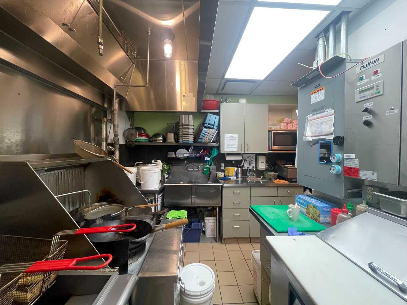 4825 Mount Royal Gate 145Z