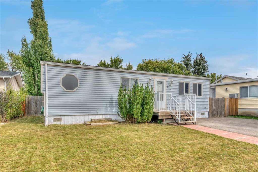 Photo of 812 Brentwood Crescent, Strathmore, AB T1P 1E4 (MLS # A2335676)
