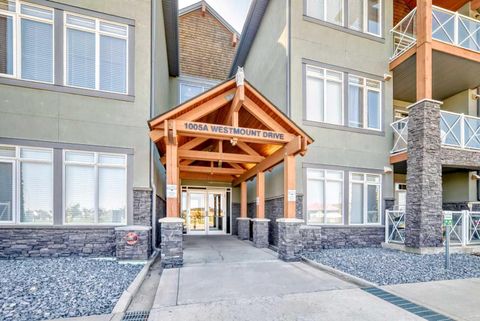 Photo of 1005A Westmount Drive #115, Strathmore, AB T1P 0C3 (MLS # A2324313)