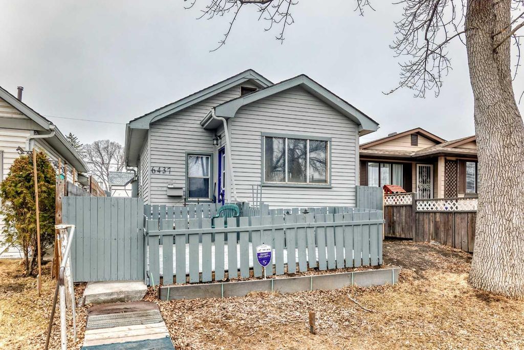 Photo of 6437 19 Street SE, Calgary, AB T2C 0N8 (MLS # A2312044)