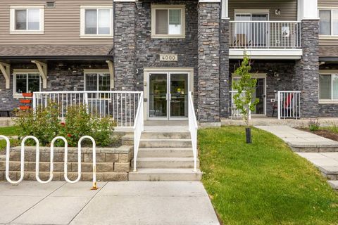 Photo of 115 Prestwick Villas SE #4113, Calgary, AB T2Z 0N1 (MLS # A2323246)