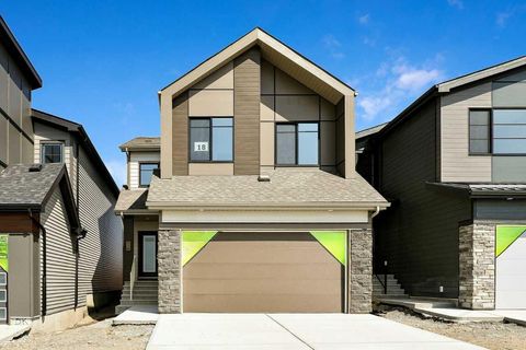 18 Heartwood Villas SE Calgary AB T3M 2K1