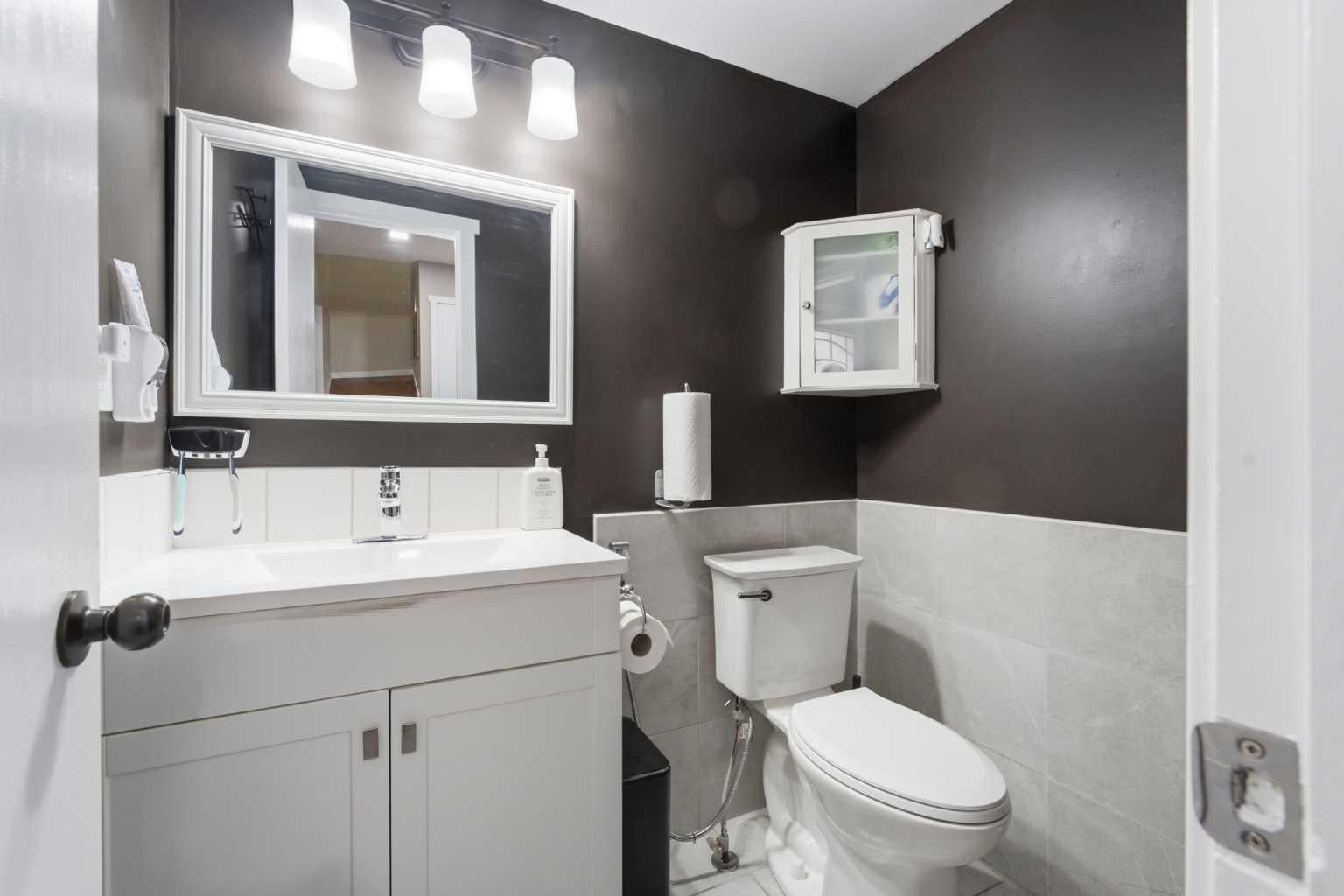 227 Abalone Place NE