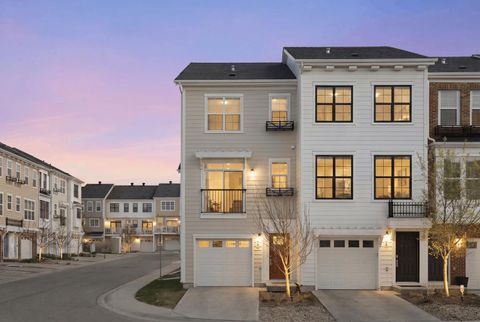 Photo of 404 Nolanfield Villas NW, Calgary, AB T3R 0T9 (MLS # A2311082)